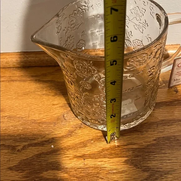 CWC Glass Measuring Cup - Picture 12 of 12